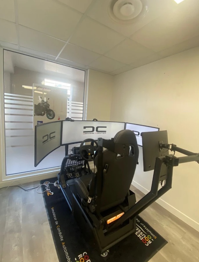 DRIVING CENTER GIF - Photo 3