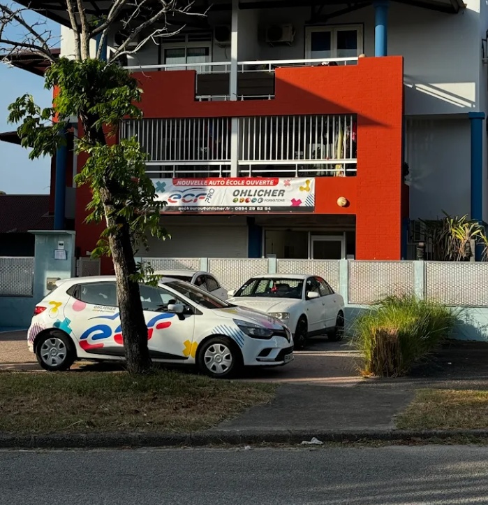 ECF OHLICHER AUTO ECOLE KOUROU FORMATION PRO - Photo 3