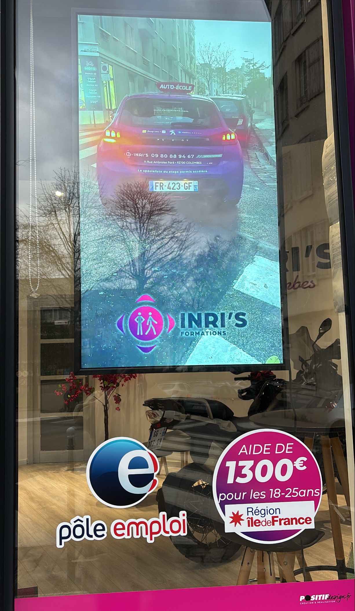INRI'S Colombes - Photo 3