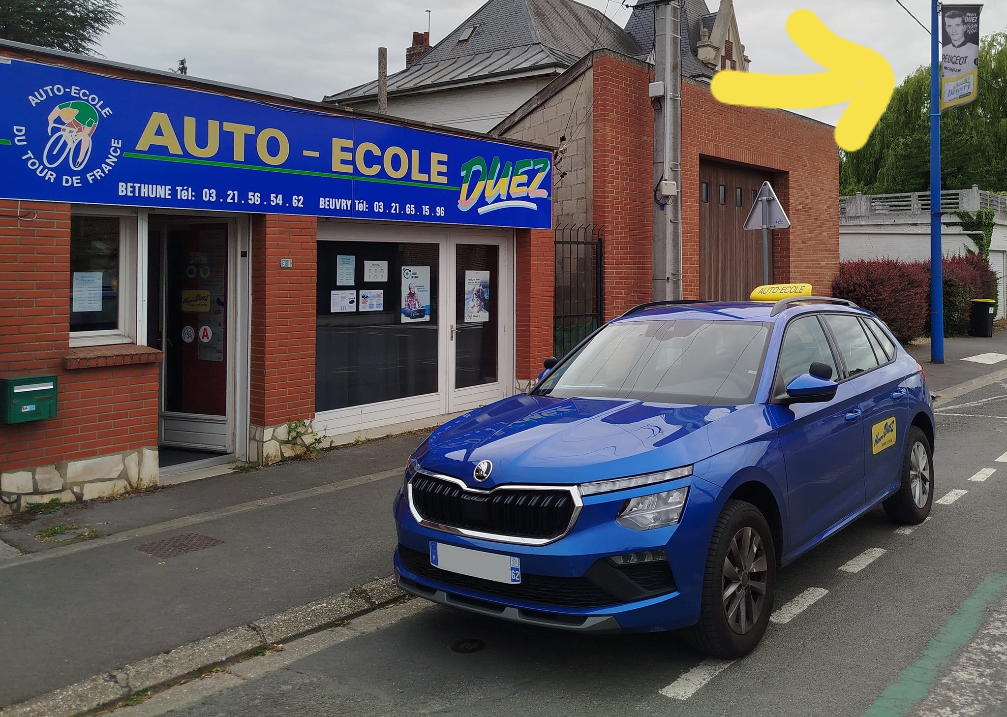 Logo de Duez Driving School Du Tour De France 