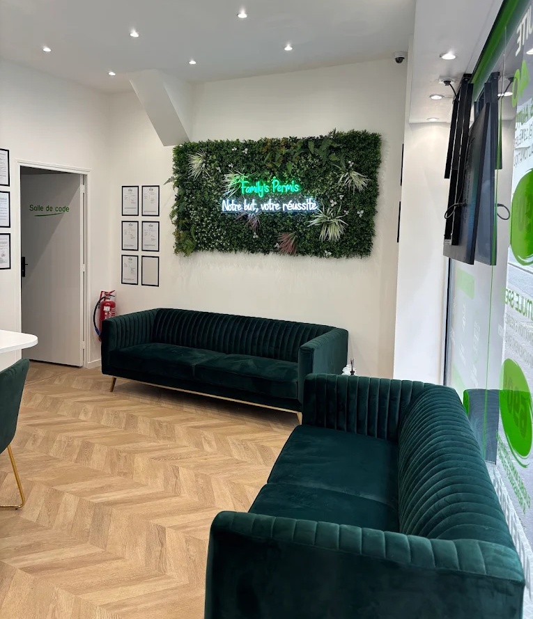 Family's Permis Paris  - Photo 3