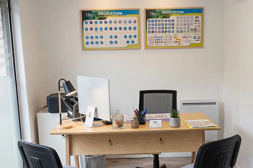 Ecole de Conduite Val de Fontenay ECVF - Photo 3