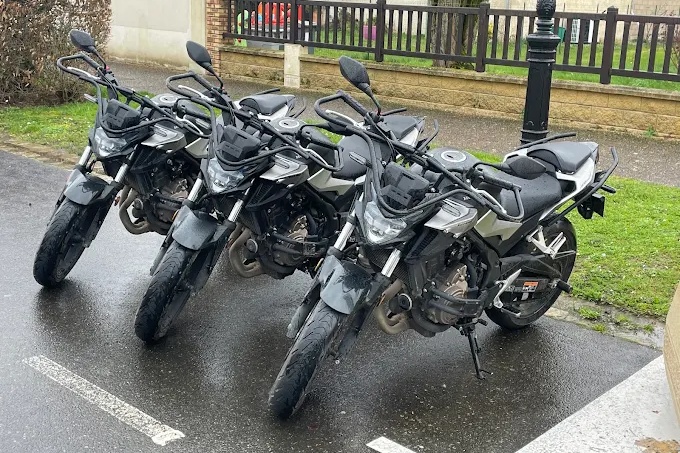 ASJ Auto Moto Ecole Saint Just - Photo 3