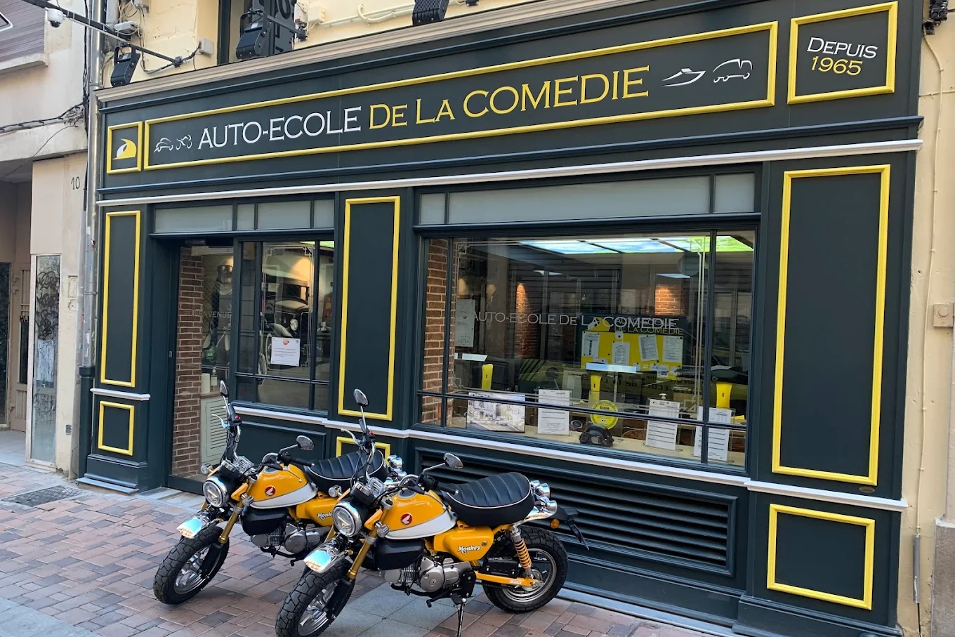 Auto Ecole de la Comedie - CENTRE-VILLE - Photo 1
