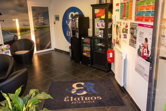 AUTO ECOLE ETAIROS - Photo 8